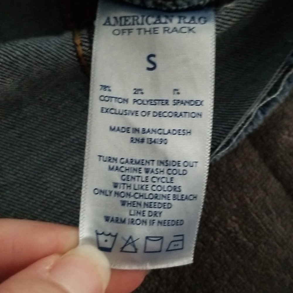 American Rag Off The Rack Distressed Denim Jacket - Picture 10 of 12